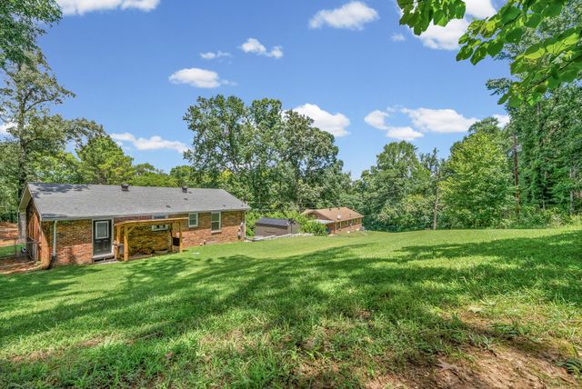 684 Dean Rd, Clarksville, TN 37040
