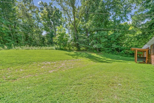 684 Dean Rd, Clarksville, TN 37040