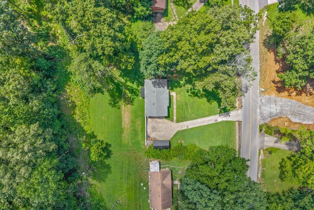 684 Dean Rd, Clarksville, TN 37040