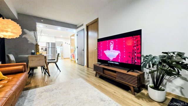 131-11 Fowler Avenue 6J, Flushing, NY 11355