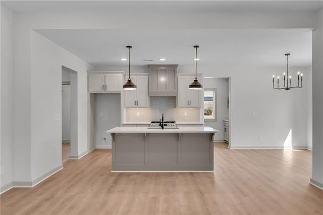 318 Rockers Drive, Baldwin City, KS 66006