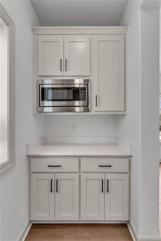 318 Rockers Drive, Baldwin City, KS 66006