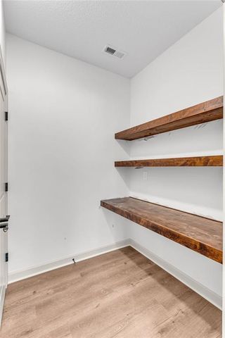 318 Rockers Drive, Baldwin City, KS 66006