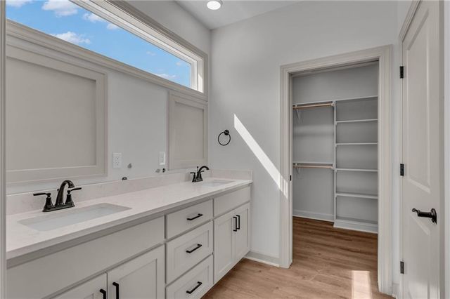 318 Rockers Drive, Baldwin City, KS 66006