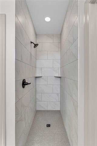 318 Rockers Drive, Baldwin City, KS 66006