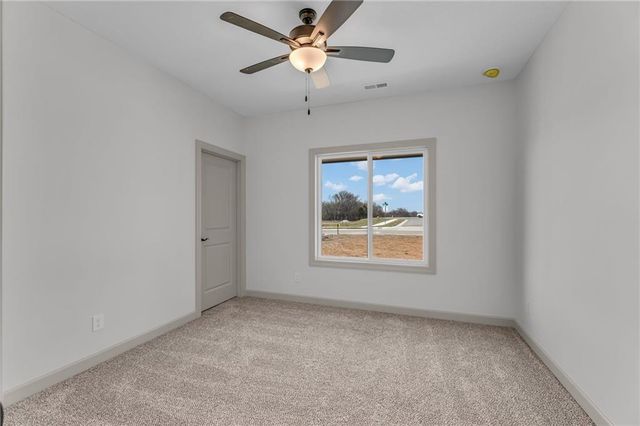 318 Rockers Drive, Baldwin City, KS 66006