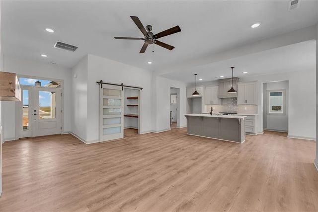 318 Rockers Drive, Baldwin City, KS 66006