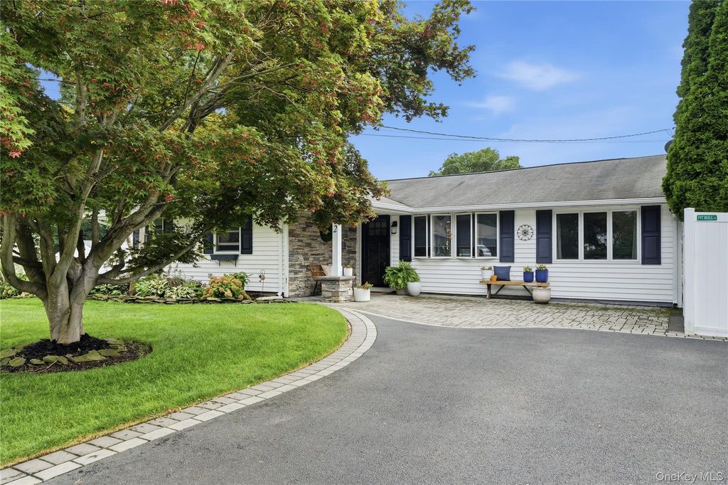 2 Mount Wilson Avenue, Farmingville, NY 11738 — photo 2