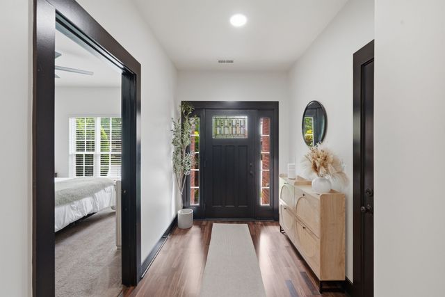 3067 Whitland Crossing Dr, Nashville, TN 37214