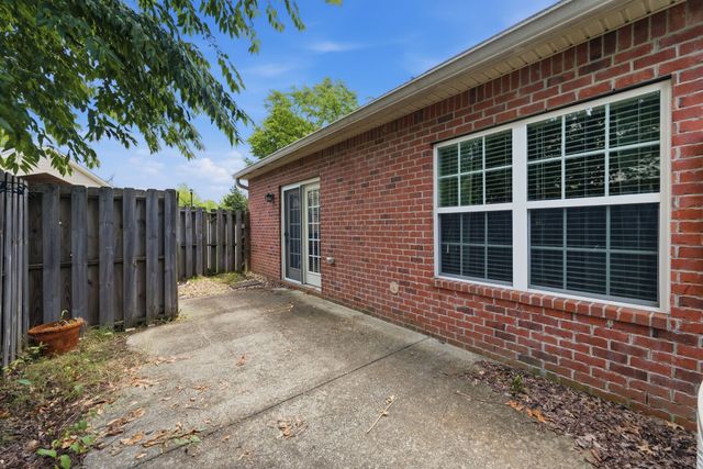 3067 Whitland Crossing Dr, Nashville, TN 37214