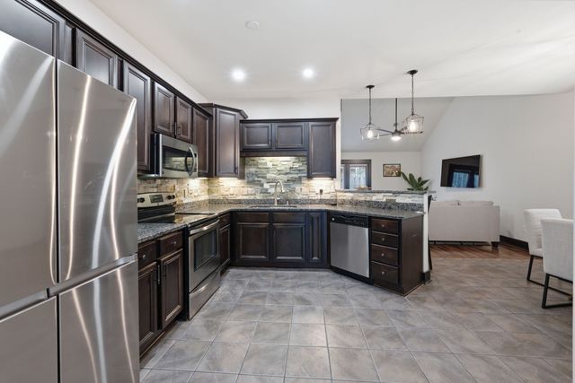 3067 Whitland Crossing Dr, Nashville, TN 37214