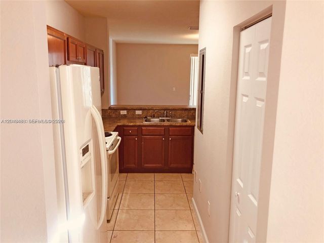 2884 SE 2nd Drive 2, Homestead, FL 33033