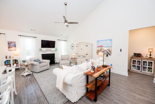 489 Fenwick Drive, Woodruff, SC 29388
