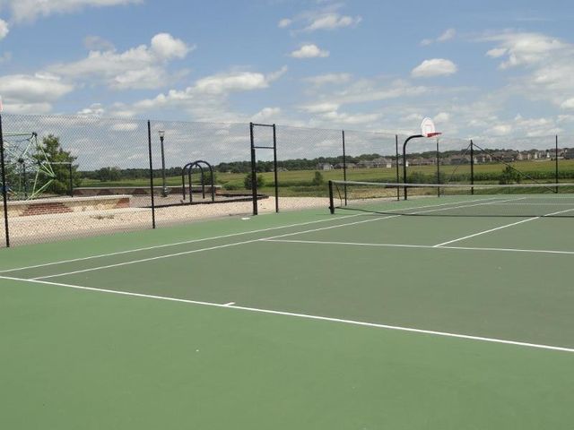 L125 Lucas Lane, Sun Prairie, WI 53590