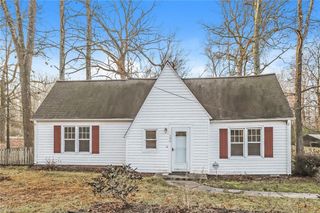 106 Spur Road, Greensboro, NC 27406