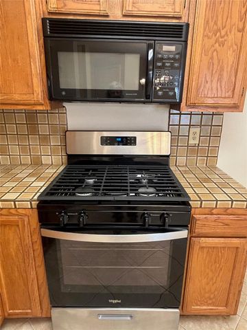 11810 Stone Bridge Drive, Houston, TX 77064