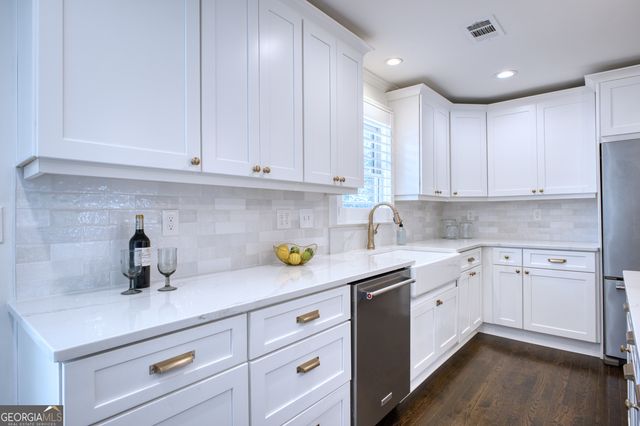 1530 Gaylor Drive SE, Smyrna, GA 30082