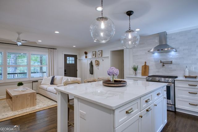 1530 Gaylor Drive SE, Smyrna, GA 30082