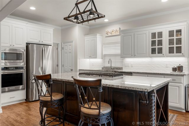 8614 E 110th Court, Tulsa, OK 74133