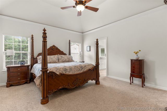 8614 E 110th Court, Tulsa, OK 74133