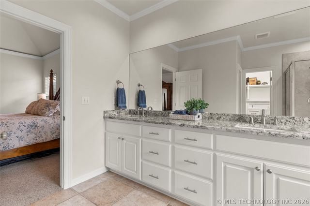 8614 E 110th Court, Tulsa, OK 74133