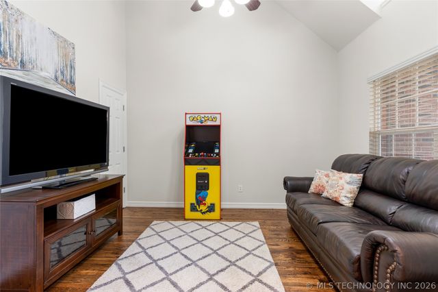 8614 E 110th Court, Tulsa, OK 74133