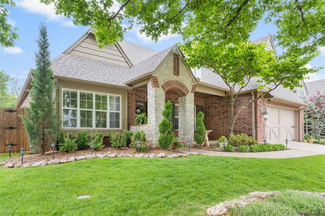 8614 E 110th Court, Tulsa, OK 74133