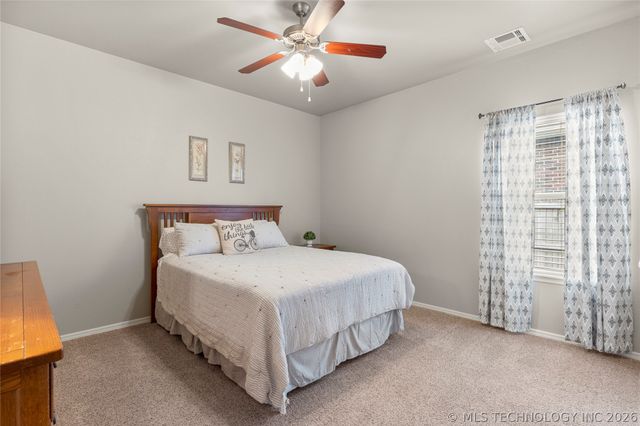 8614 E 110th Court, Tulsa, OK 74133