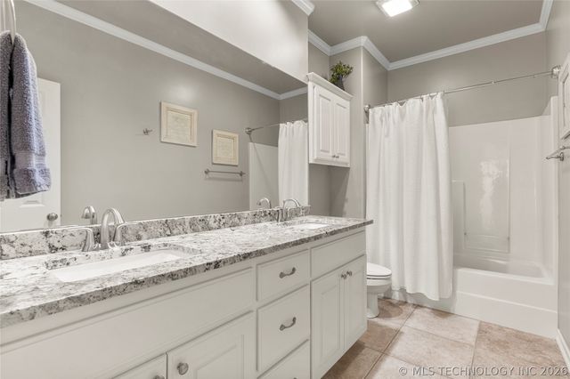 8614 E 110th Court, Tulsa, OK 74133