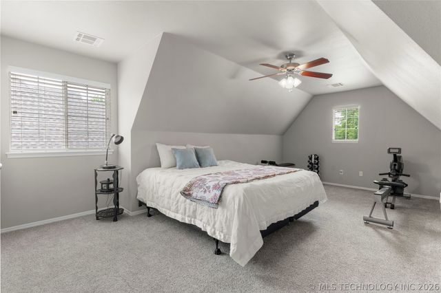 8614 E 110th Court, Tulsa, OK 74133