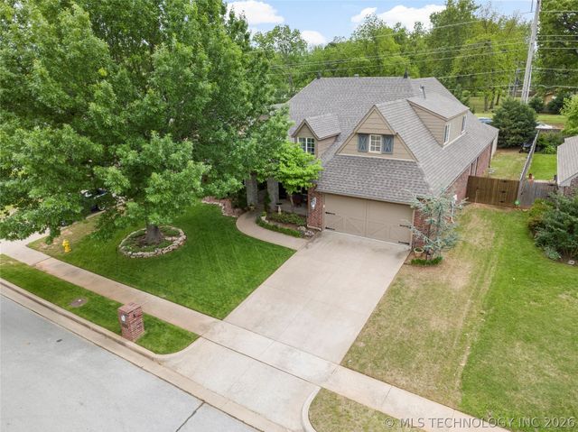 8614 E 110th Court, Tulsa, OK 74133