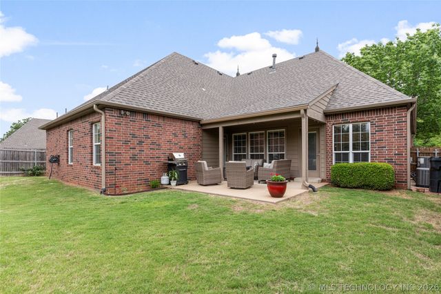 8614 E 110th Court, Tulsa, OK 74133