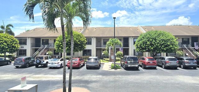 7843 Willow Spring Drive 613, Lake Worth, FL 33467