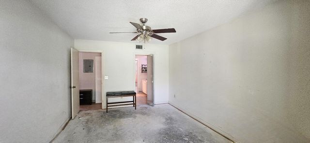 7843 Willow Spring Drive 613, Lake Worth, FL 33467