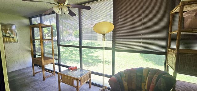 7843 Willow Spring Drive 613, Lake Worth, FL 33467
