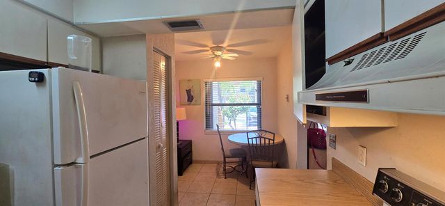 7843 Willow Spring Drive 613, Lake Worth, FL 33467