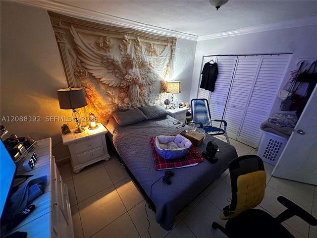 1245 W 24th St 126, Hialeah, FL 33010