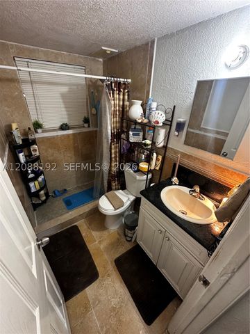 1245 W 24th St 126, Hialeah, FL 33010