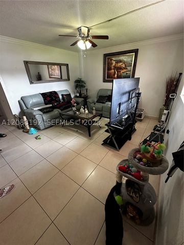 1245 W 24th St 126, Hialeah, FL 33010