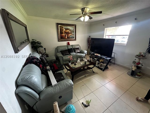 1245 W 24th St 126, Hialeah, FL 33010