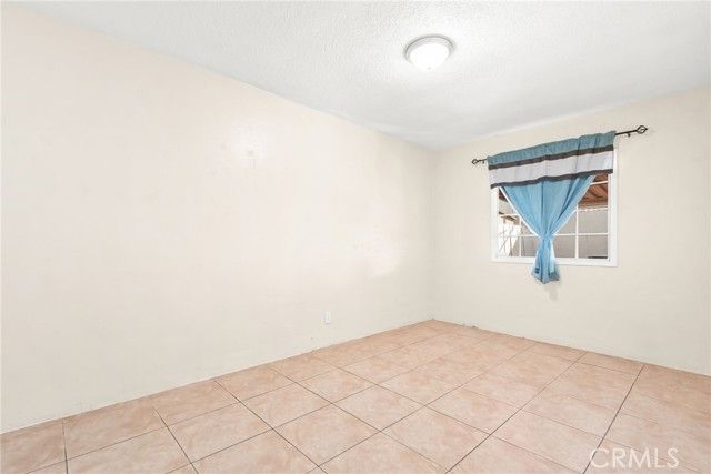 1972 E 88th, Los Angeles, CA 90002