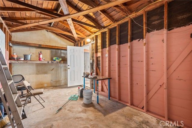 1972 E 88th, Los Angeles, CA 90002