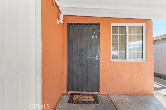 1972 E 88th, Los Angeles, CA 90002