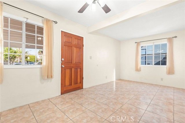 1972 E 88th, Los Angeles, CA 90002