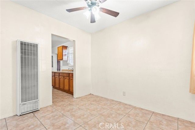 1972 E 88th, Los Angeles, CA 90002