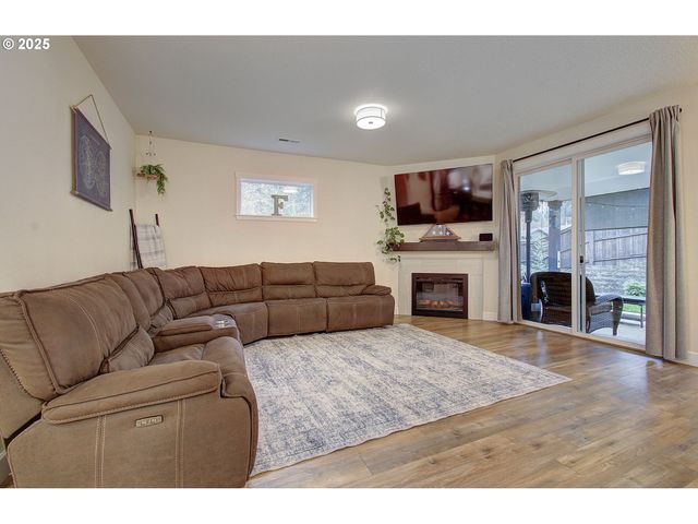 2421 Ne 1ST Ave, Battle Ground, WA 98604