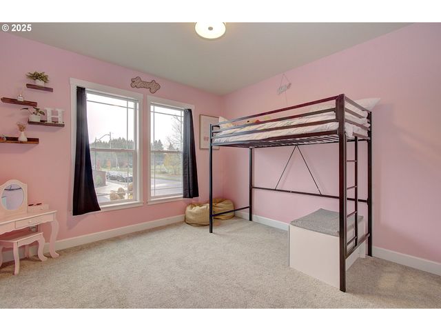 2421 Ne 1ST Ave, Battle Ground, WA 98604