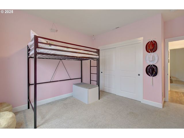 2421 Ne 1ST Ave, Battle Ground, WA 98604