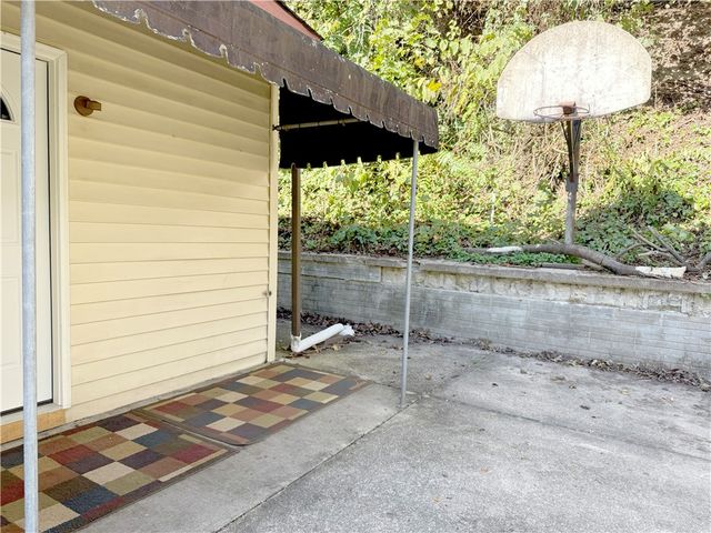 597 Market St., Leechburg, PA, Leechburg Boro, PA 15656