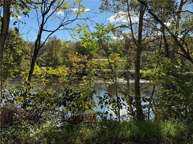 597 Market St., Leechburg, PA, Leechburg Boro, PA 15656